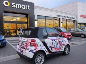 2009 SmartCar with Kite Strings wrap in 2010