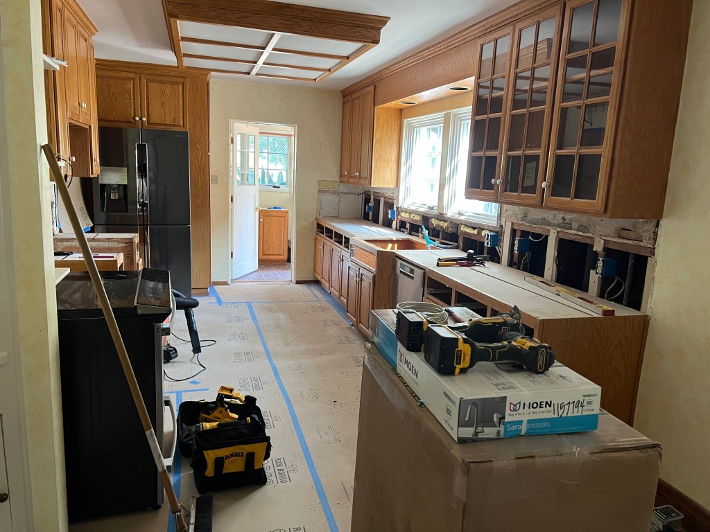 kitchen electrical work, 22 Aug 2023